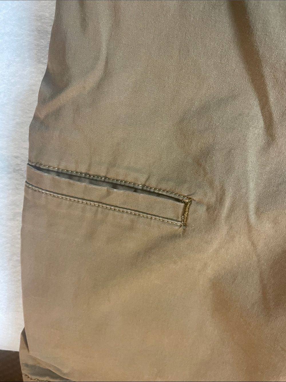 Wrangler Men's Flat Front Shorts in Khaki Brown - Picture 4 of 5